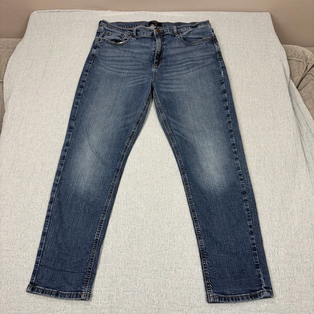 Banana Republic Girlfriend Jeans Size 32/14 Low‎ Rise Tapered Leg Relaxed